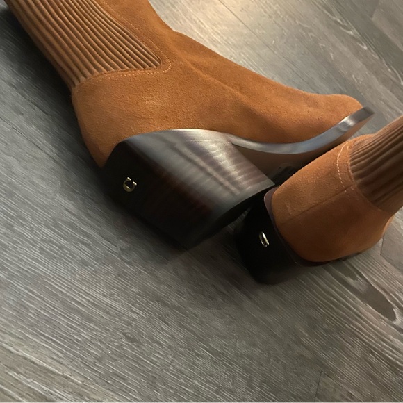 NWT Coach Prestyn ankle suede boots. Size 7.5 - Picture 6 of 8